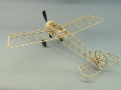 Eindecker Fokker E. III 762 mm Laser. geschnitzt