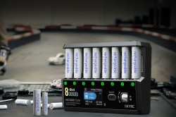 SkyRC NC3000 Octa Ladegerät für 8x AA/AAA NiMH/NiCd