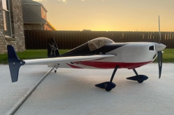 AJ Aircraft Raven Slick 540 1,29m ARF (červená/modrá)