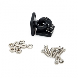 Uchwyty holownicze, w tym zaczep zabezpieczający