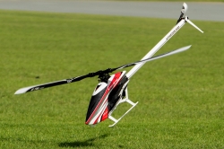 RC vrtulník Stratos 700 kit + sada rotorových listů Azure